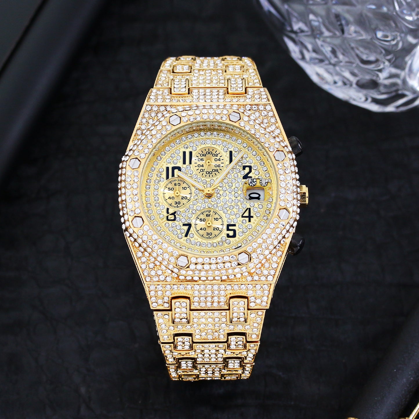 Montre à quartz de sport à trois yeux