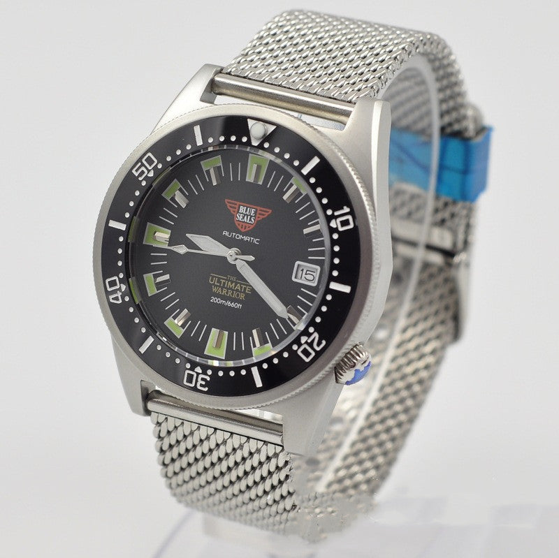 Montre pour hommes avec mouvement automatique mécanique NH35, fabriquée en acier inoxydable 316L, étanche jusqu'à 200 mètres.
