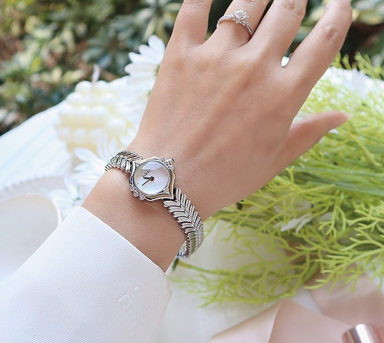 Montre à quartz en plaqué or pour femmes