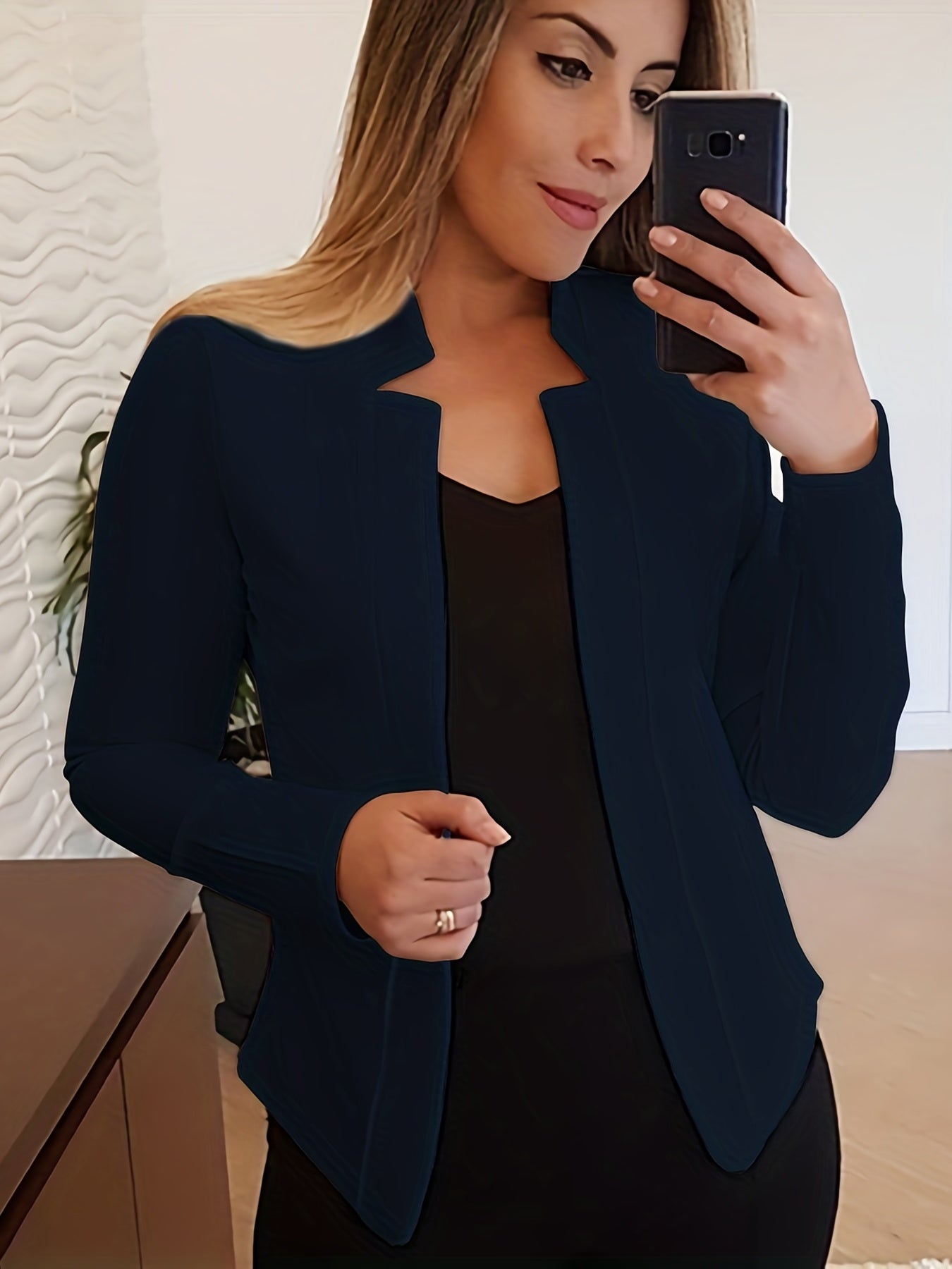 Cardigan élégant aux lignes épurées pour femmes