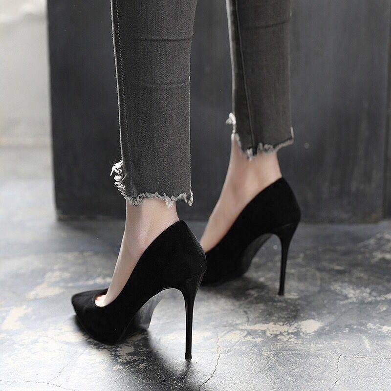 Chaussures pour femmes à talons hauts
