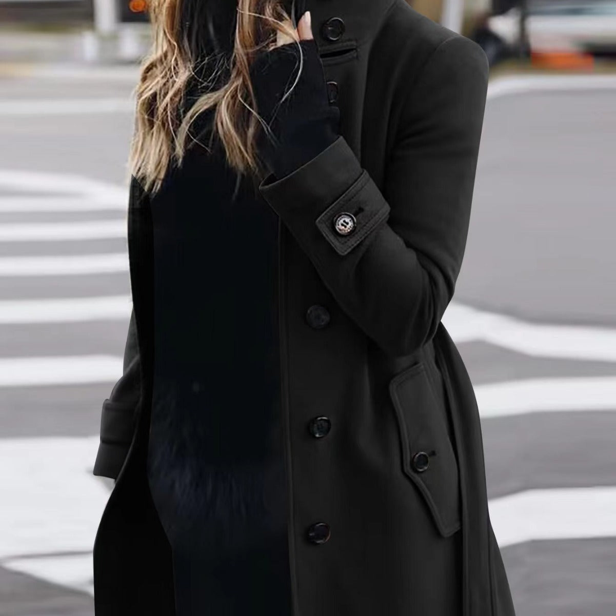 Cardigan long en laine, incontournable pour l'automne et l'hiver. Coupé slim et élégant,