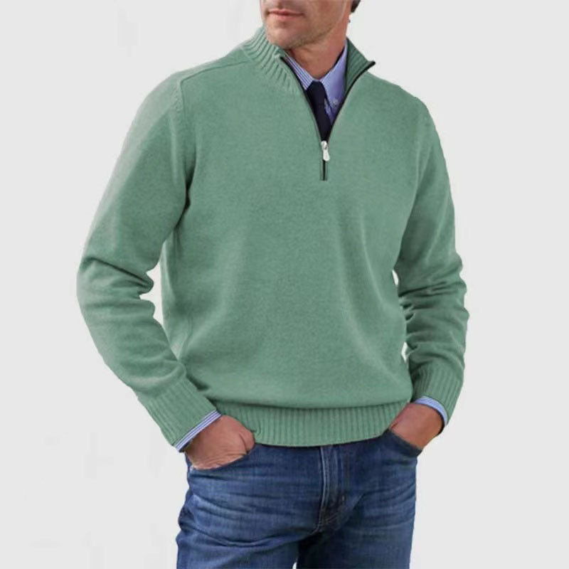 Pull zippé col montant, pour hommes. Confectionné en tricot de qualité