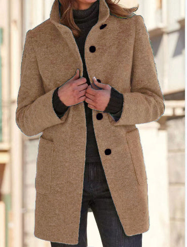 Manteau en laine élégant avec col montant et poches pratiques, parfait pour l'automne et l'hiver