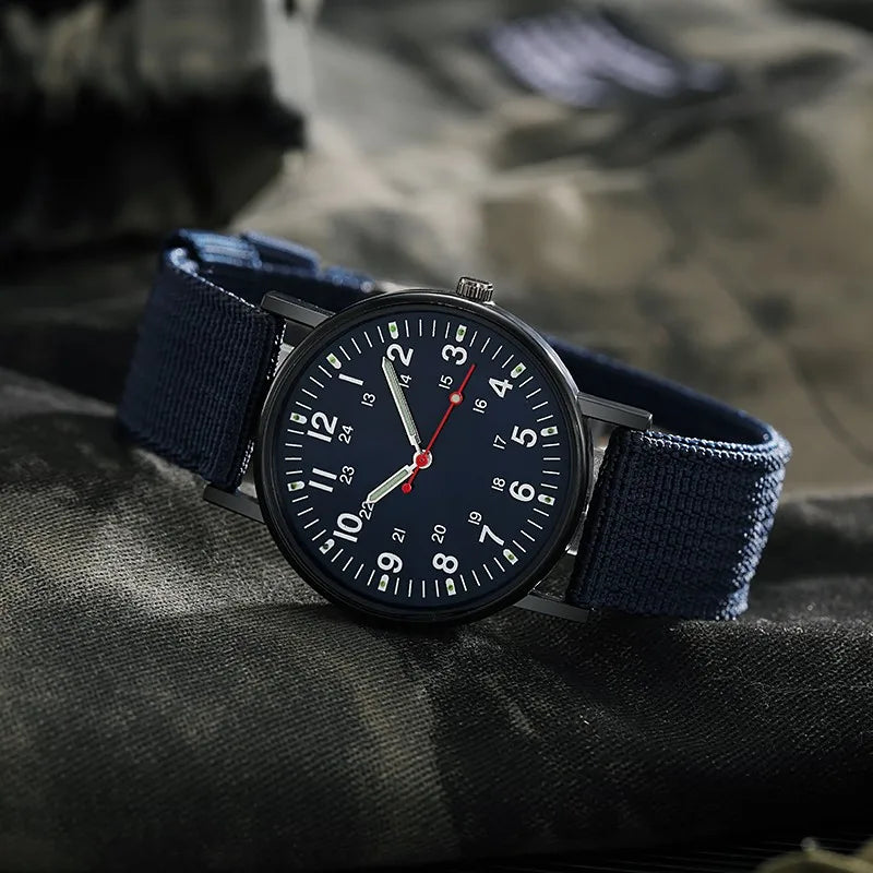 Montre pour hommes au design luxueux