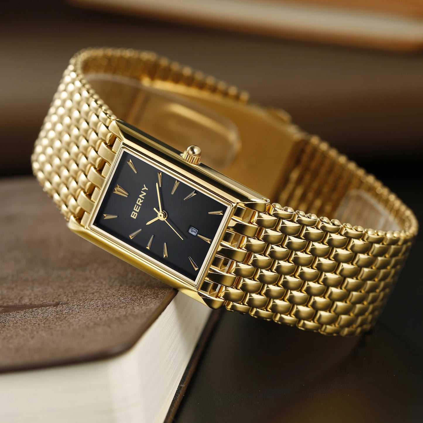 Montre BERNY en acier inoxydable doré pour femmes
