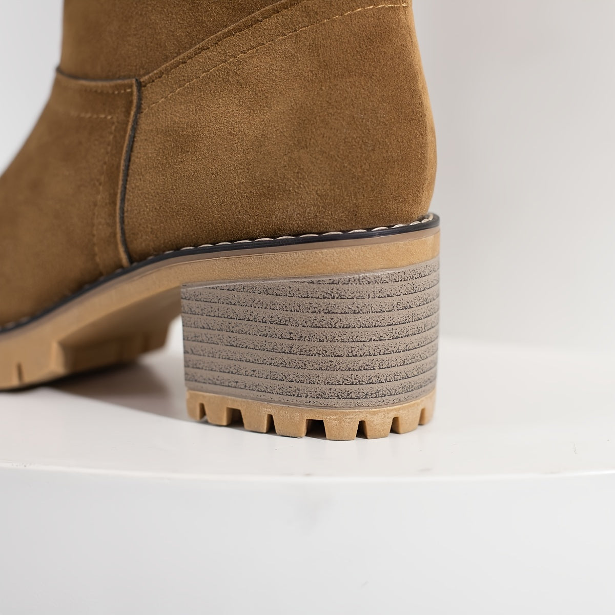 Bottines à talons carrés doublées de fausse fourrure