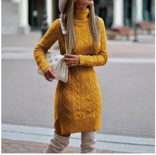 Robe tricotée à col roulé