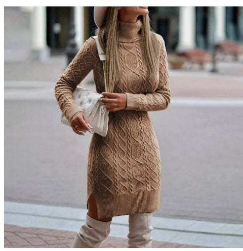 Robe tricotée à col roulé