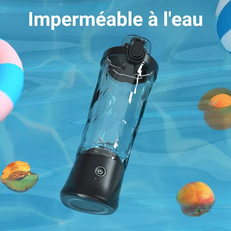 Blender portable étanche noir flottant dans l'eau avec fruits et ballons colorés